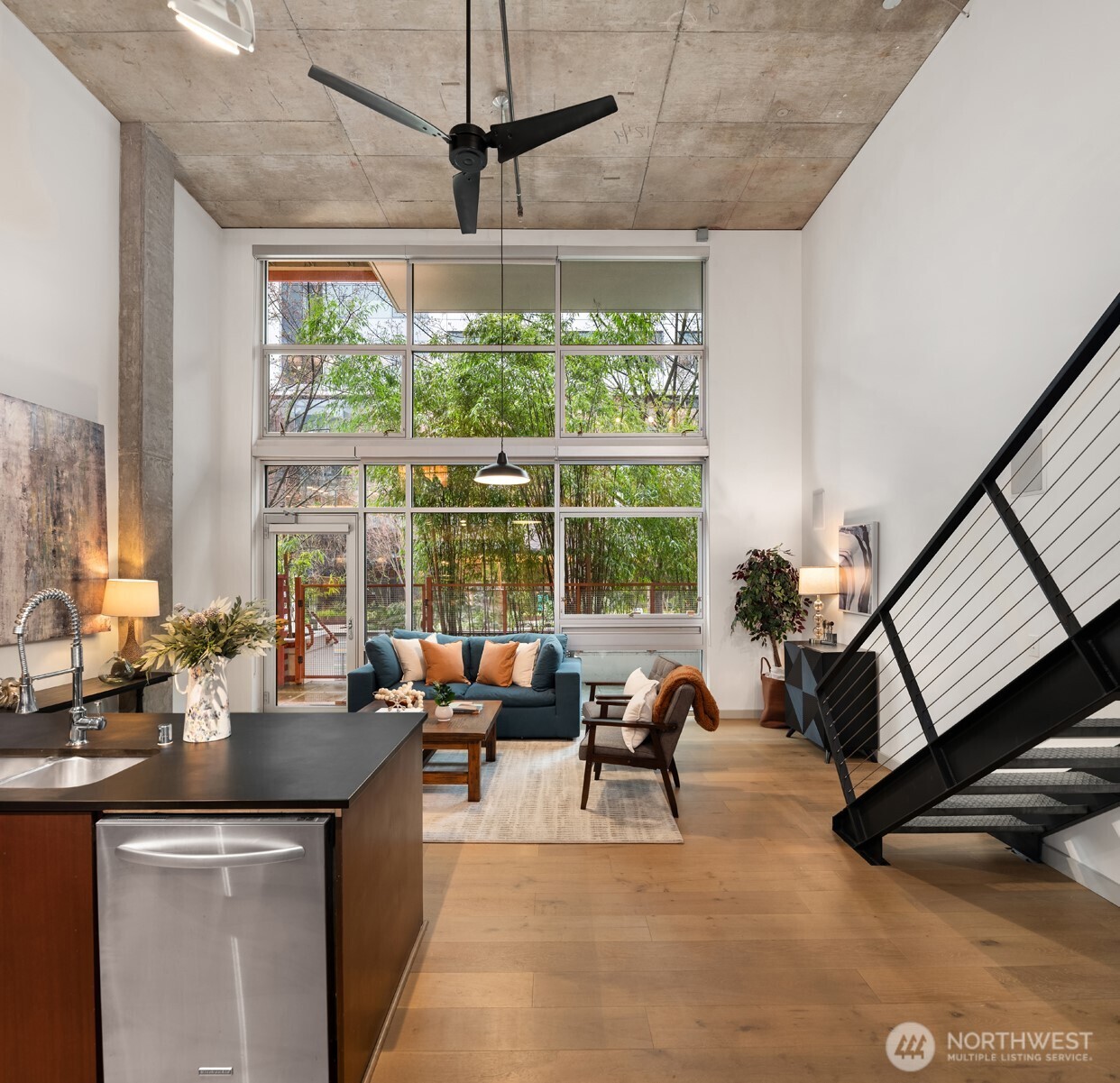 401 9th Avenue N #102, Seattle, WA 98109