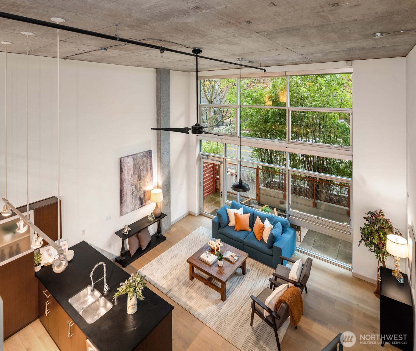 401 9th Avenue N #102, Seattle, WA 98109