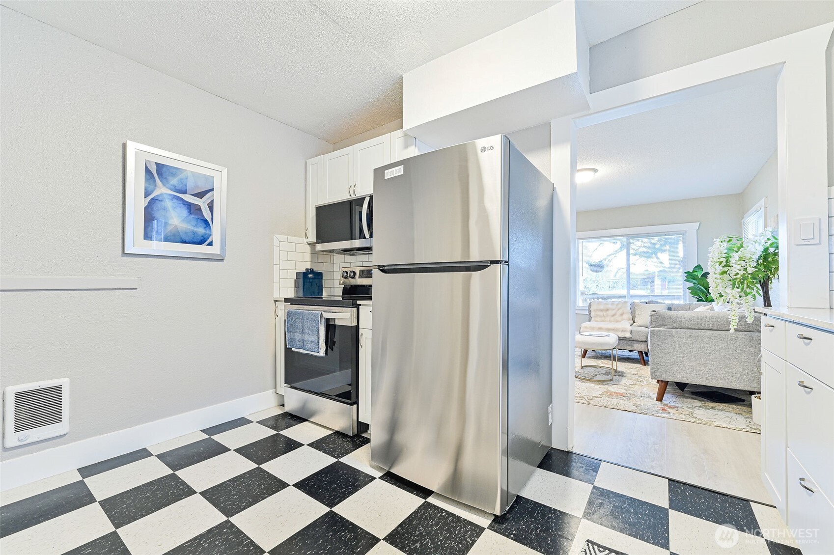 420 E 46th Street , Tacoma, WA 98404-1307