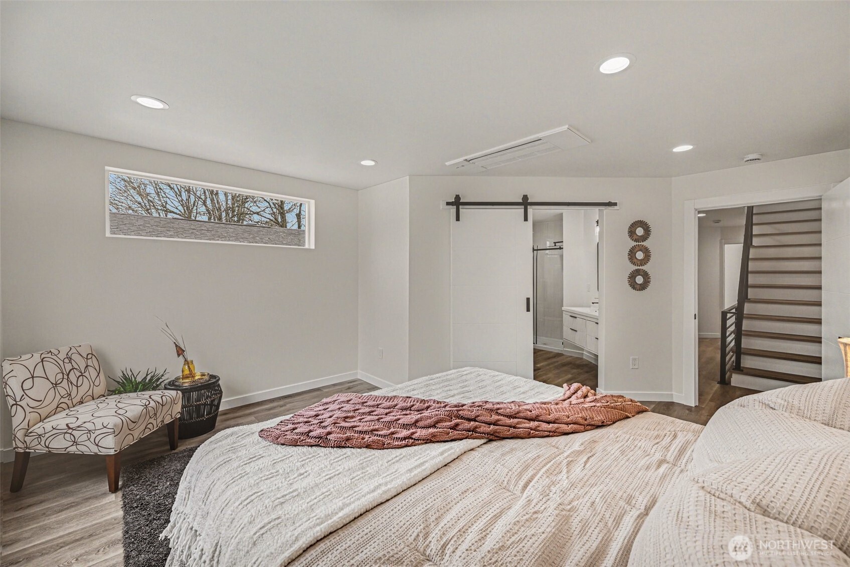 7776 Highland Park Way SW #B, Seattle, WA 98106