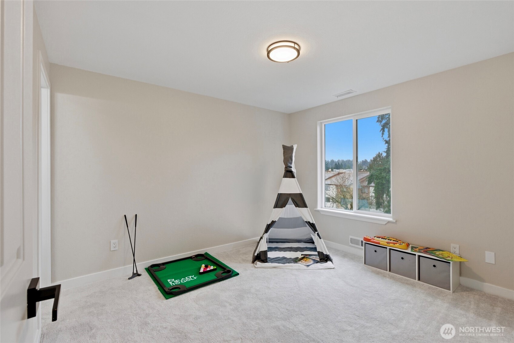 925 S 310th Place , Federal Way, WA 98003-4799