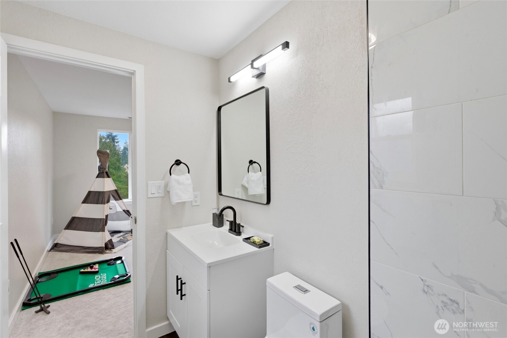 925 S 310th Place , Federal Way, WA 98003-4799