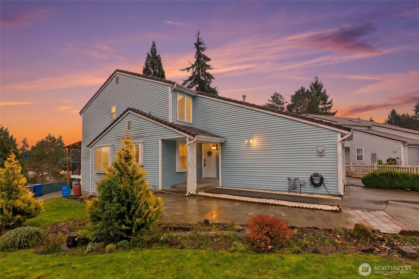925 S 310th Place , Federal Way, WA 98003-4799