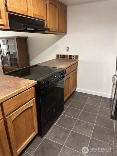 2253 Gilman Drive W #105, Seattle, WA 98119 - Photo 22