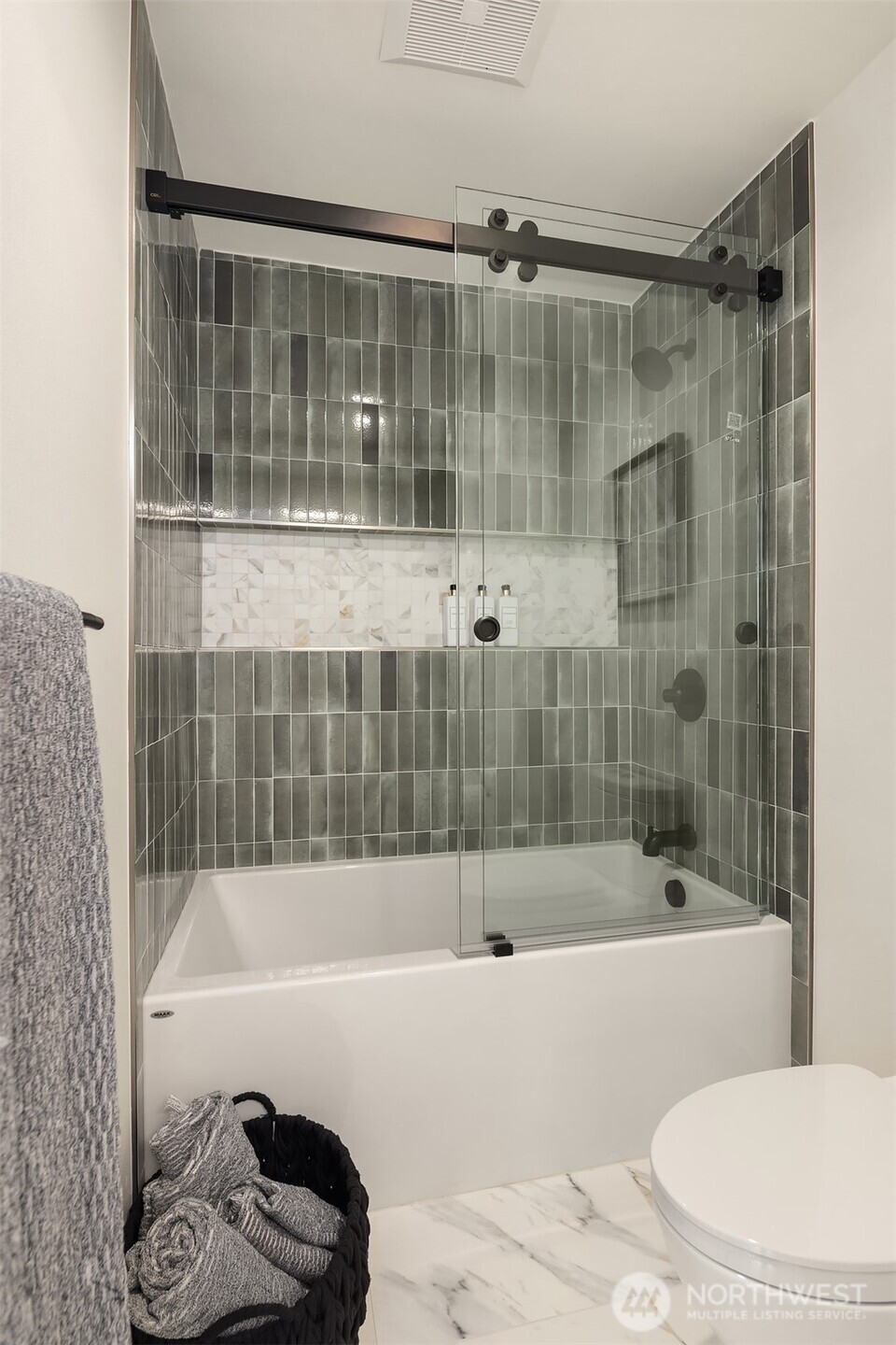 11315 113th Place NE, Kirkland, WA 98033