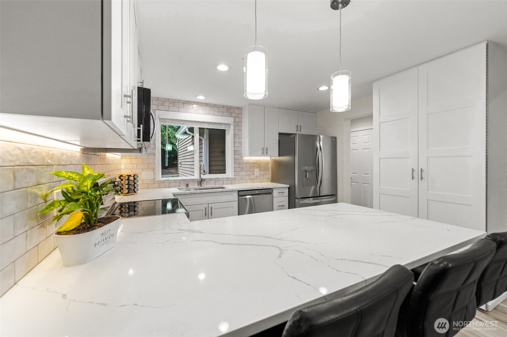 13324 NE 138th Pl , Kirkland, WA 98034