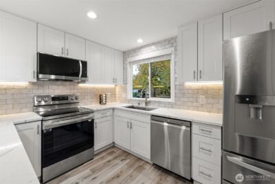 13324 NE 138th Pl , Kirkland, WA 98034 - Photo 15