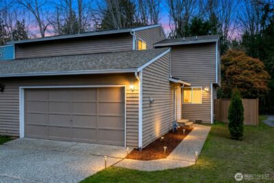 13324 NE 138th Pl , Kirkland, WA 98034 - Photo 2