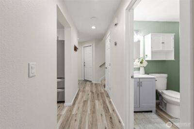 13324 NE 138th Pl , Kirkland, WA 98034 - Photo 6