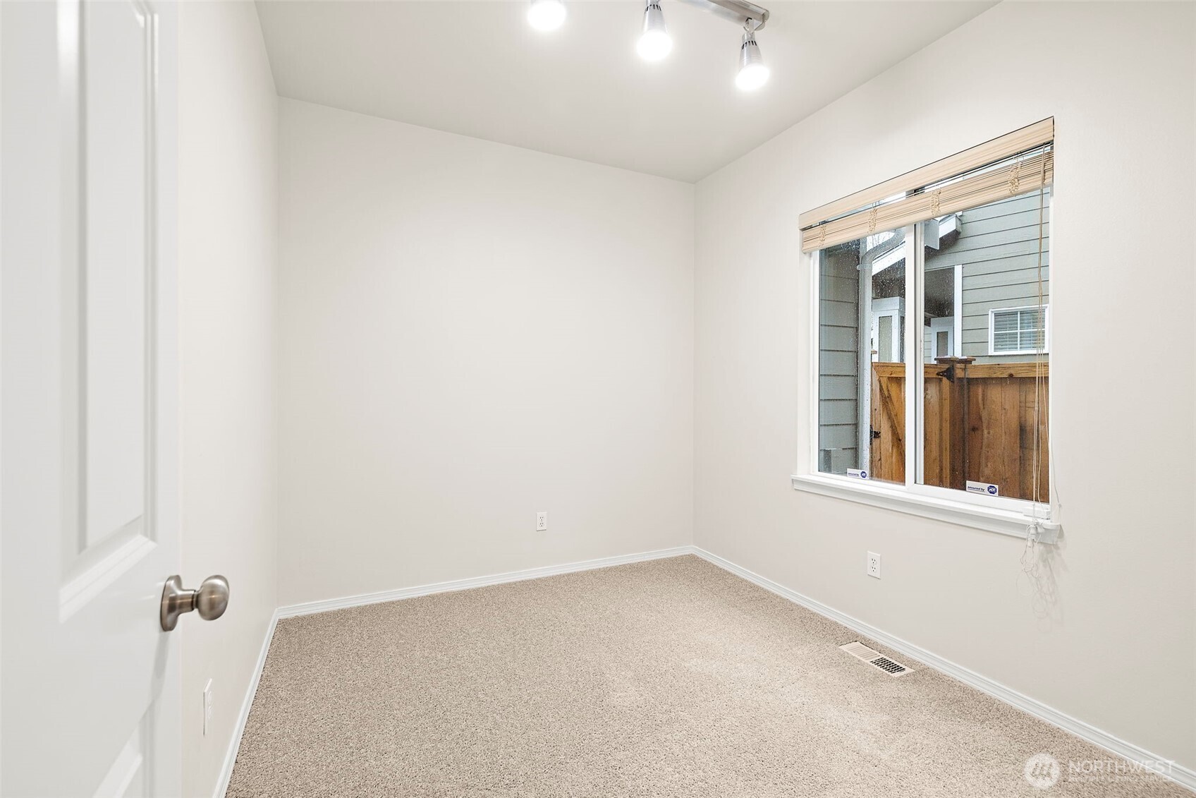 28113 150th Place SE, Kent, WA 98042