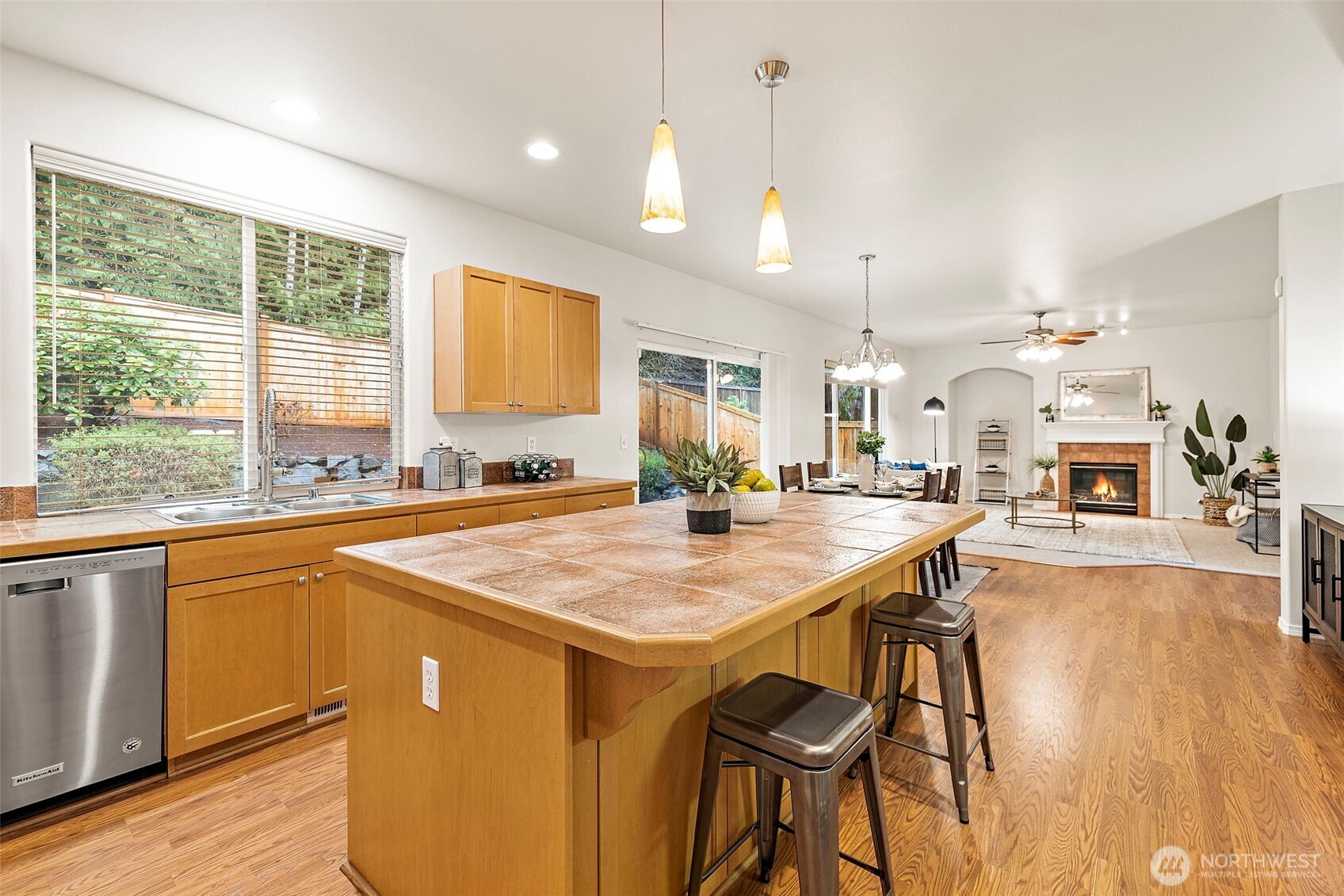 28113 150th Place SE, Kent, WA 98042