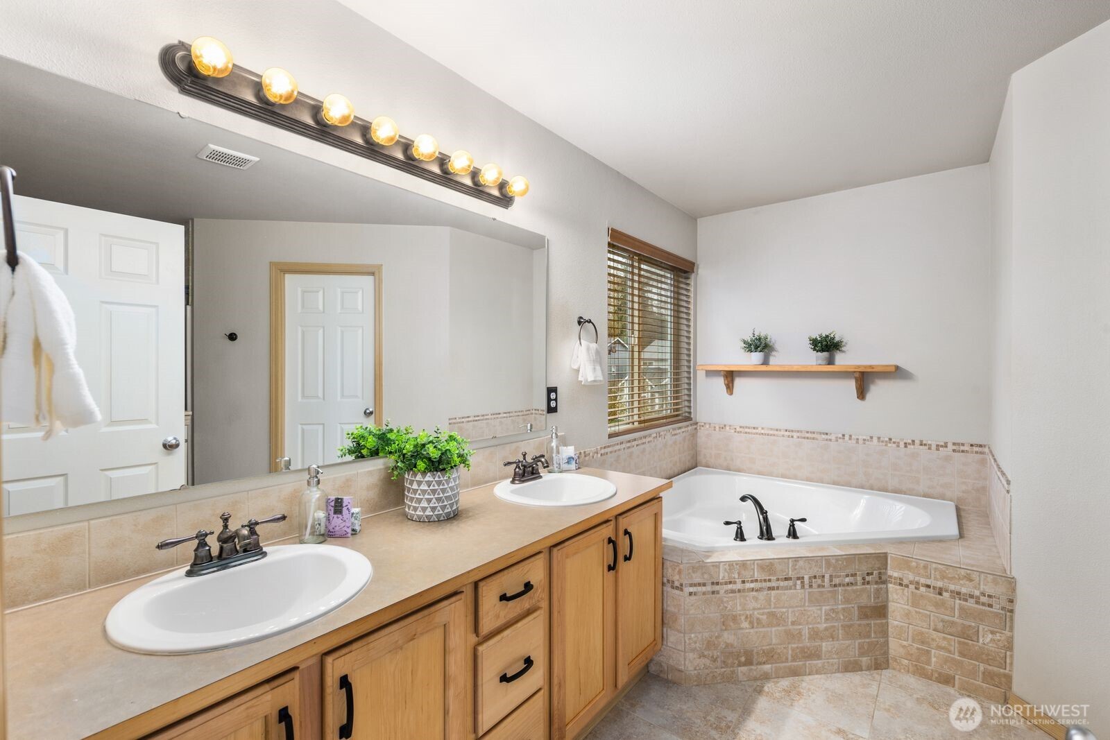 5915 121st Street SE, Snohomish, WA 98296