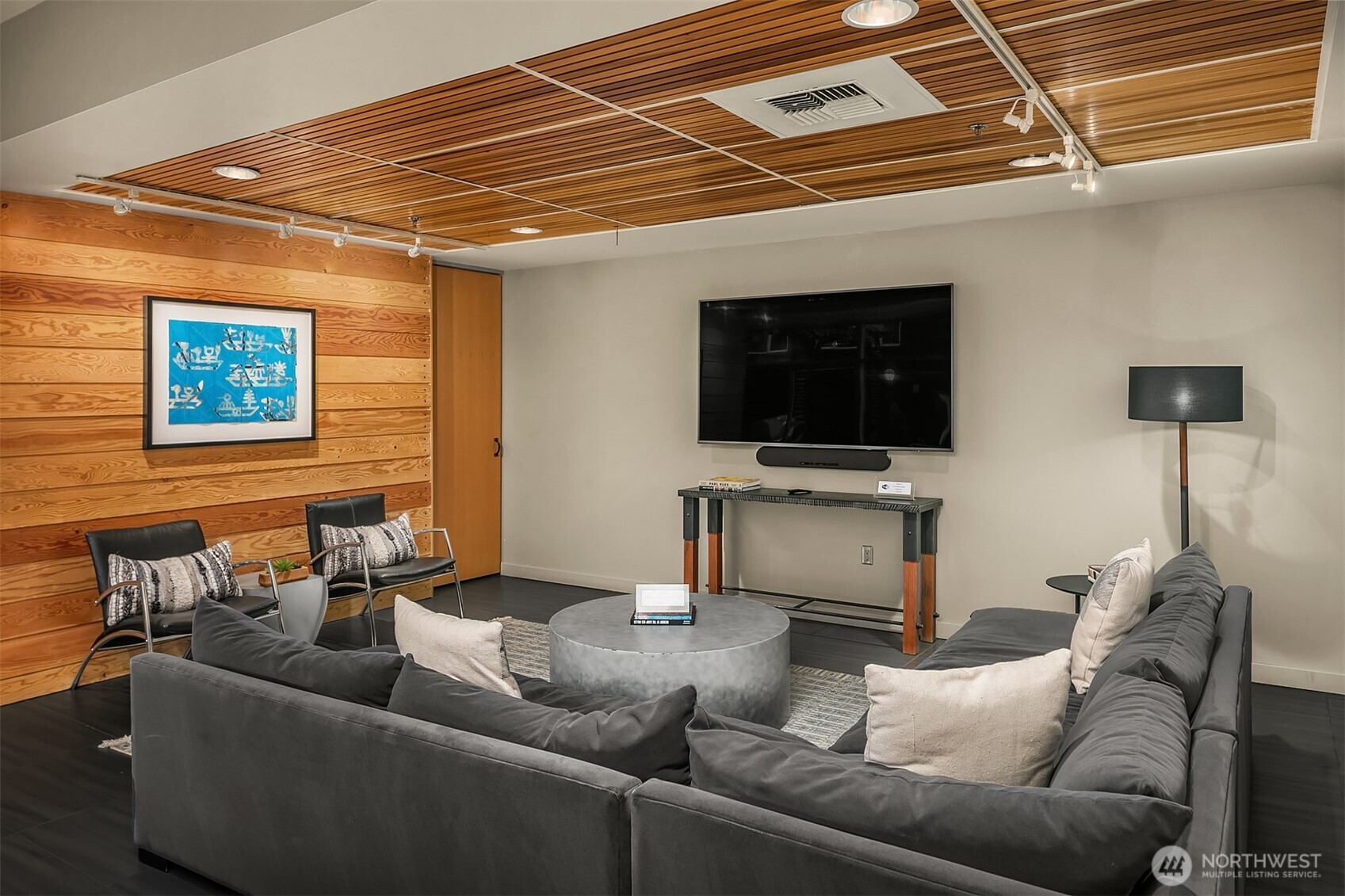 2717 Western Avenue #638, Seattle, WA 98121