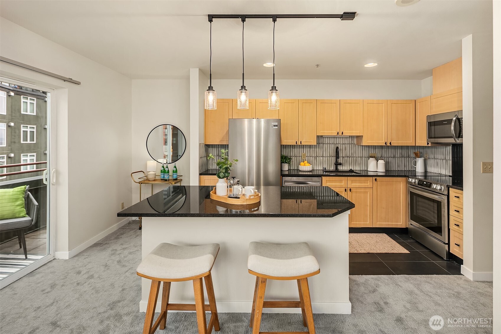 2717 Western Avenue #638, Seattle, WA 98121