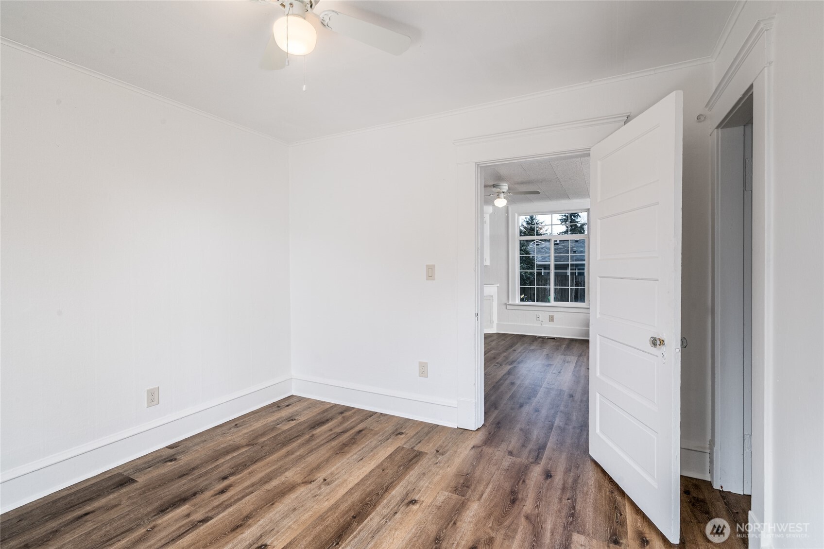 1016 E Orange Avenue , Burlington, WA 98233