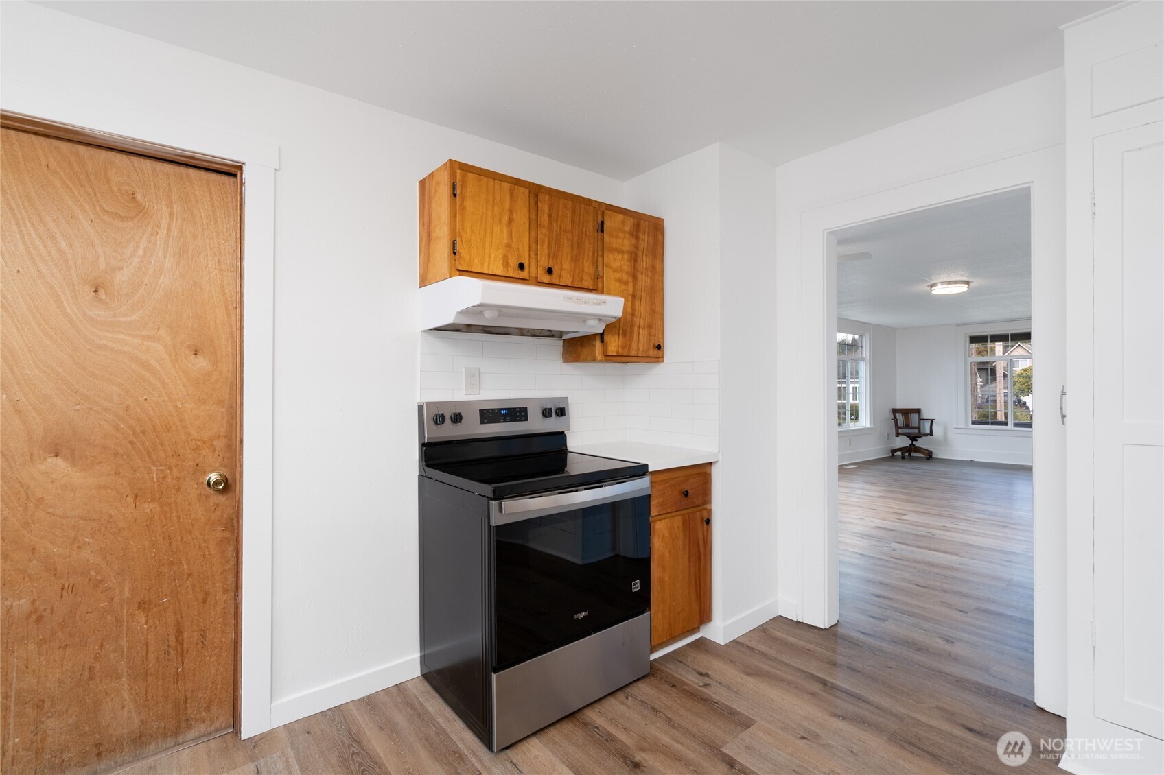 1016 E Orange Avenue , Burlington, WA 98233