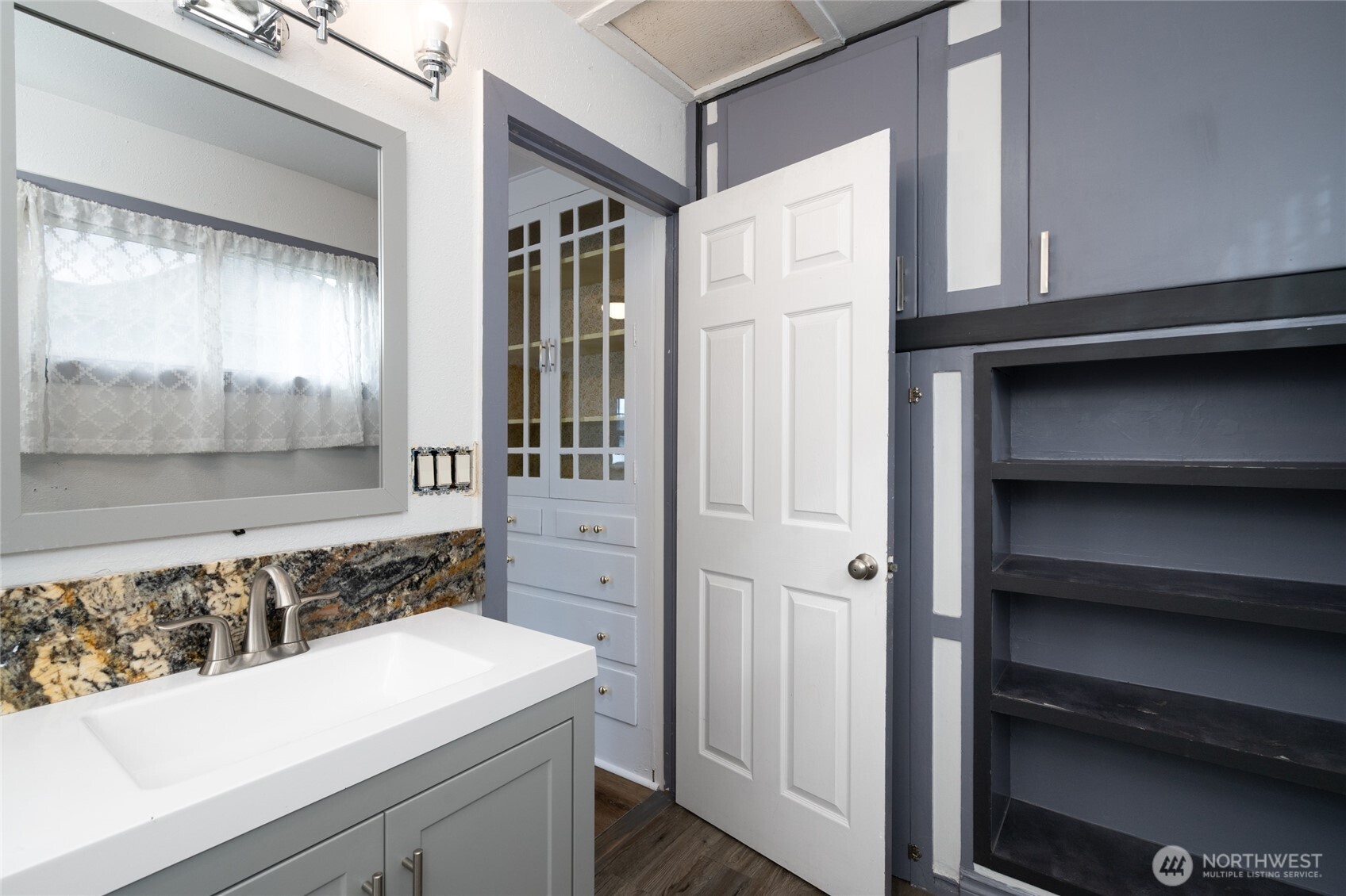 1016 E Orange Avenue , Burlington, WA 98233