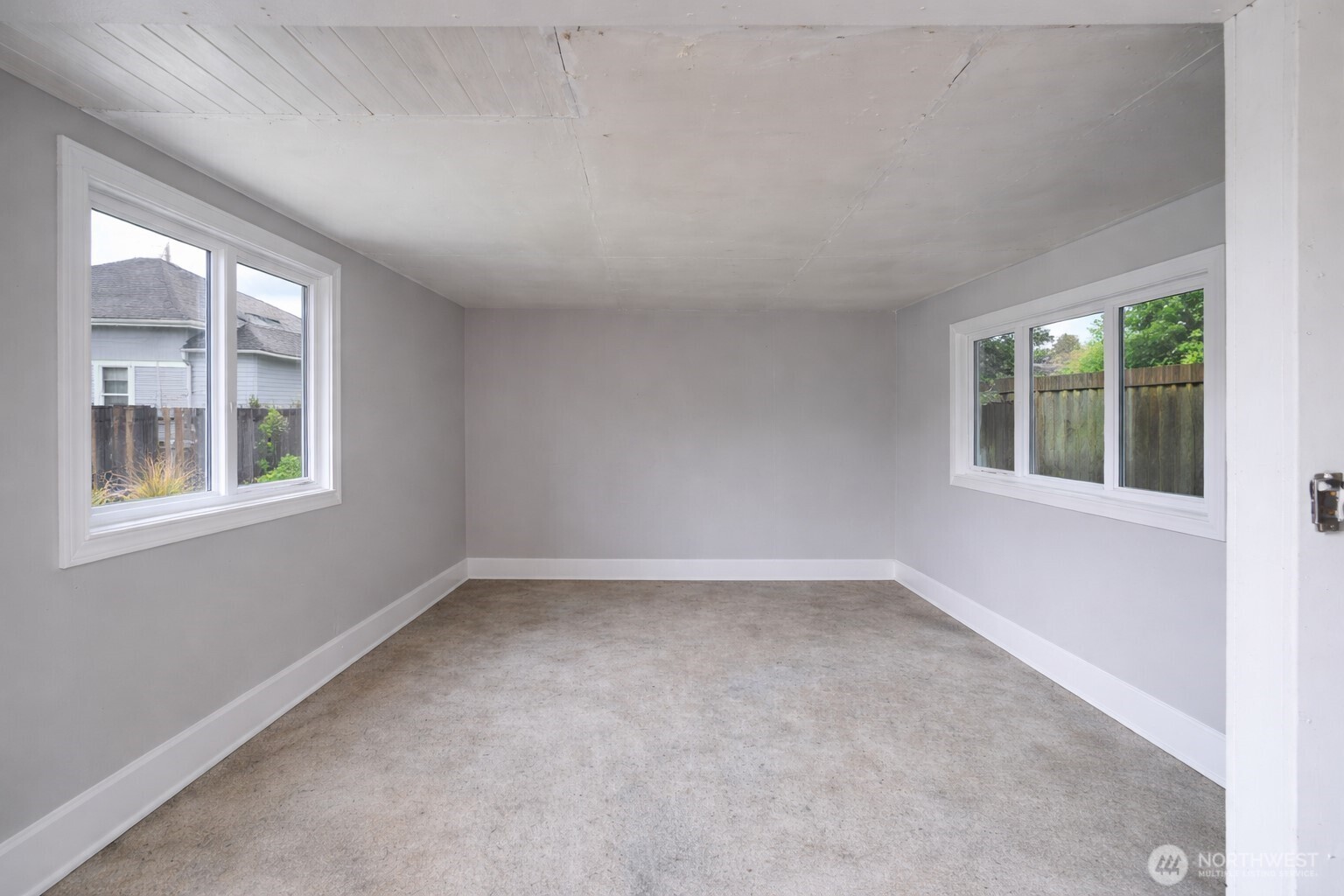 1016 E Orange Avenue , Burlington, WA 98233