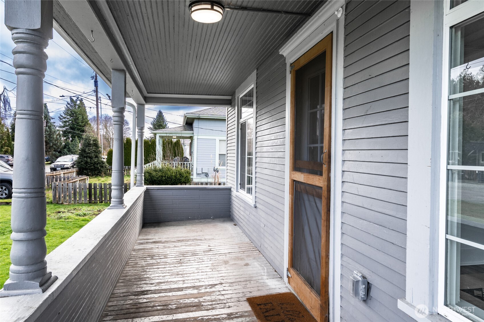 1016 E Orange Avenue , Burlington, WA 98233