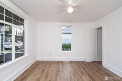 1016 E Orange Avenue , Burlington, WA 98233 - Photo 8