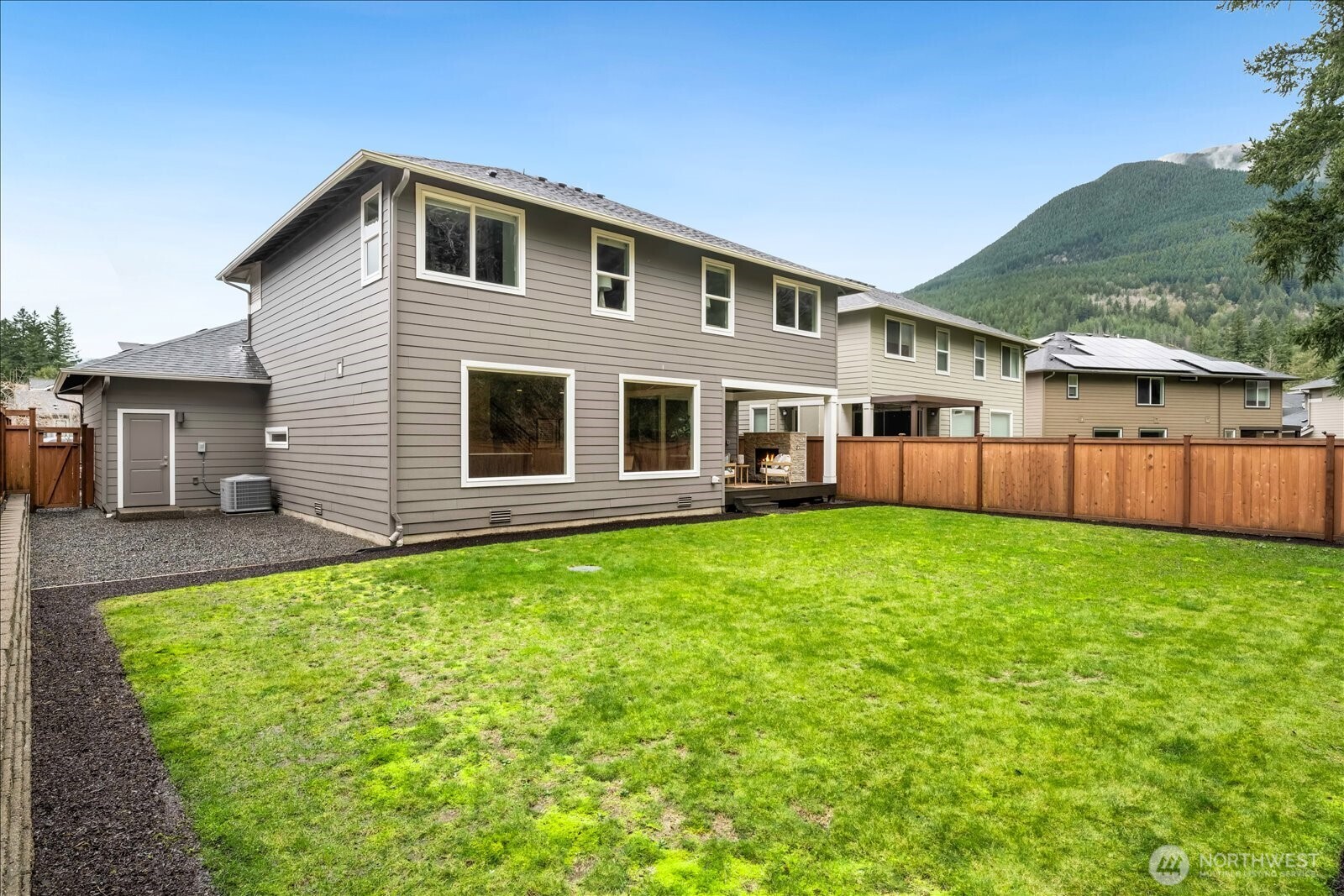 1430 Pratt Avenue SE, North Bend, WA 98045