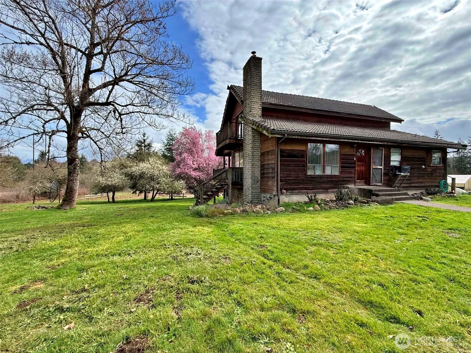 141 Filbert Road , Silver Creek, WA 98585