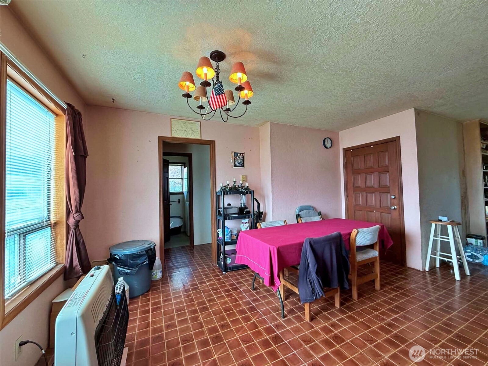 141 Filbert Road , Silver Creek, WA 98585