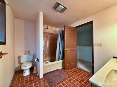 141 Filbert Road , Silver Creek, WA 98585 - Photo 18