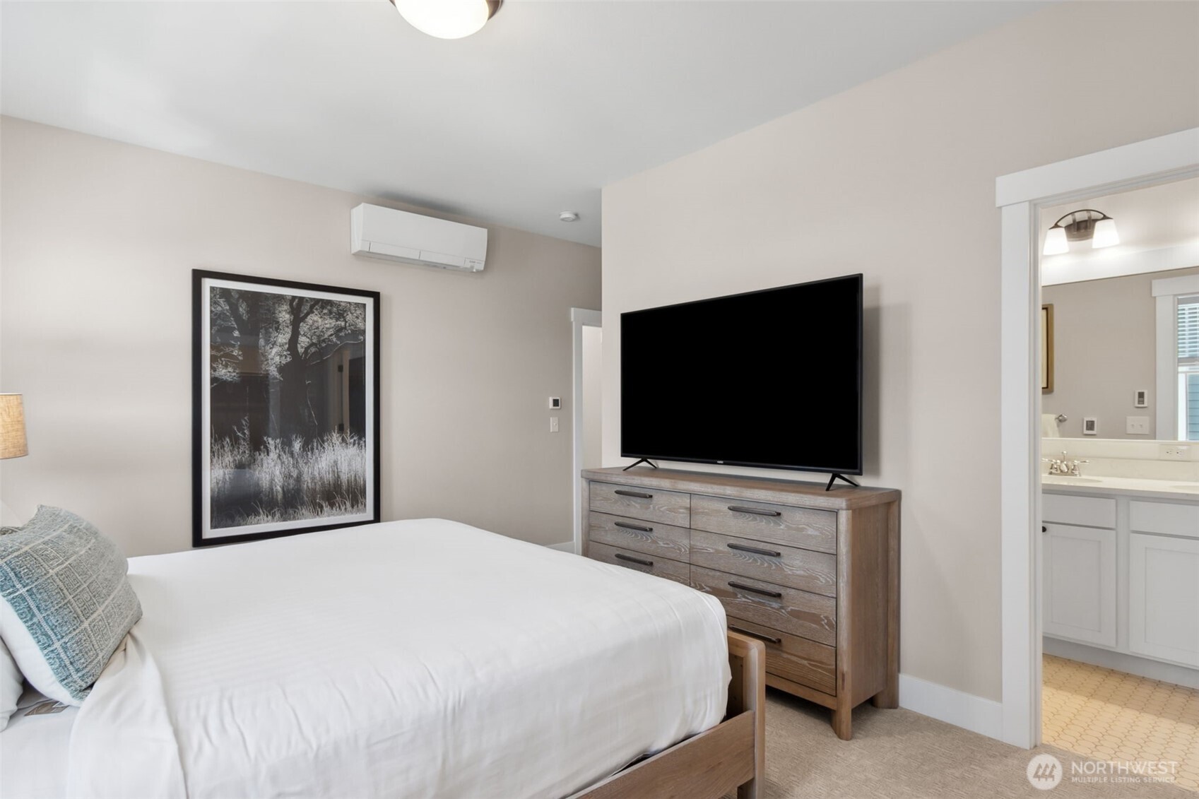 374 Compass Street , Pacific Beach, WA 98571