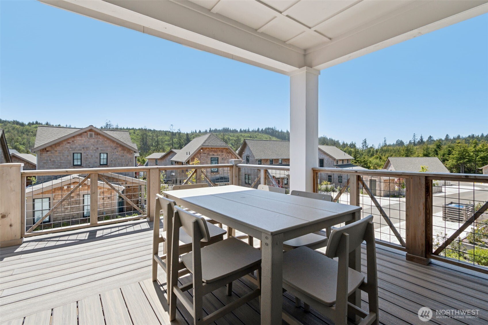 374 Compass Street , Pacific Beach, WA 98571