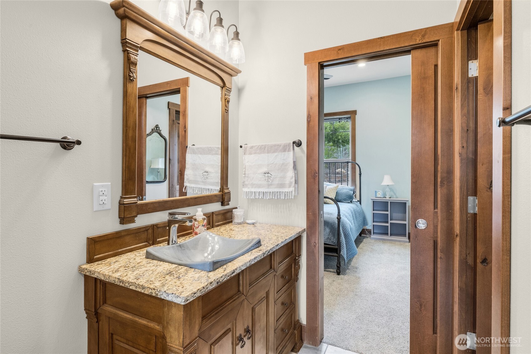 421 Meadow Ridge Drive , Cle Elum, WA 98922-5812