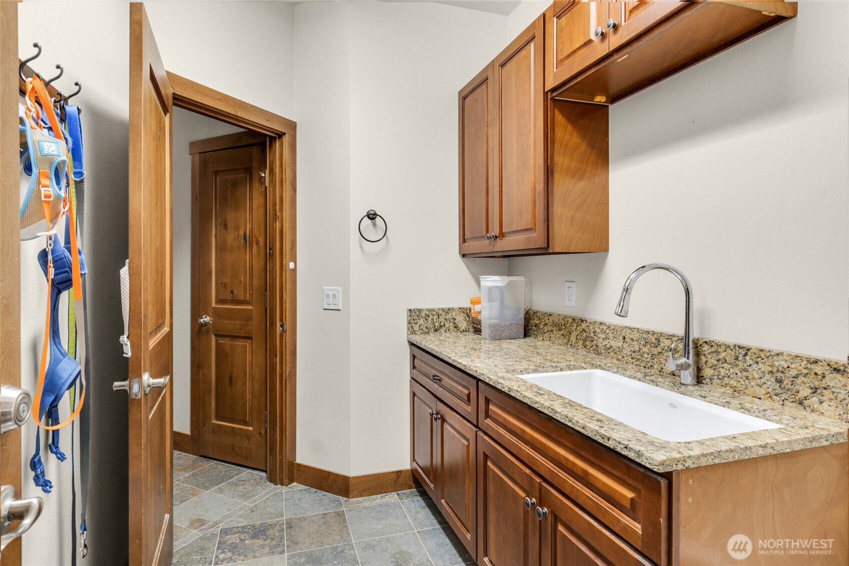 421 Meadow Ridge Drive , Cle Elum, WA 98922-5812