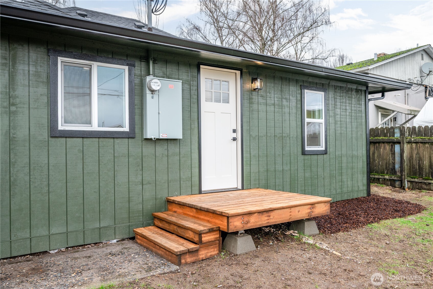 450 16th Avenue , Longview, WA 98632