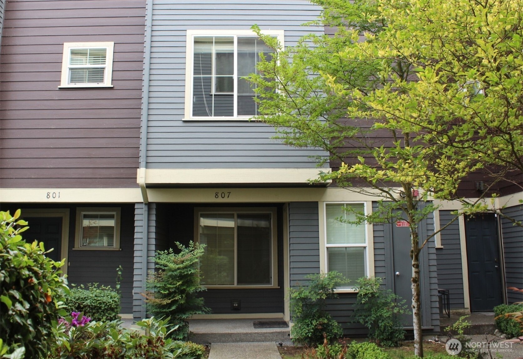 807 5th Place NE, Issaquah, WA 98029