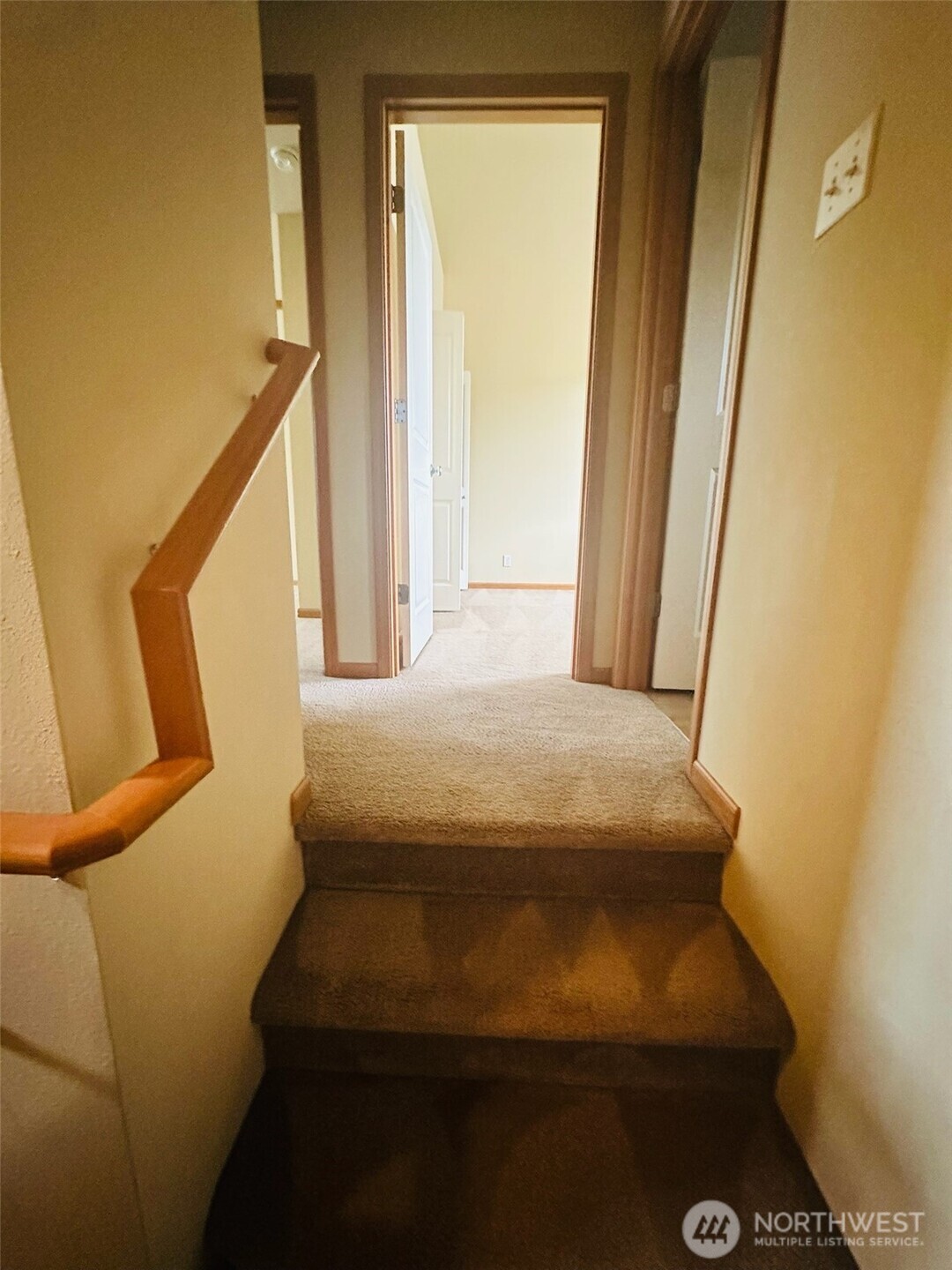 807 5th Place NE, Issaquah, WA 98029