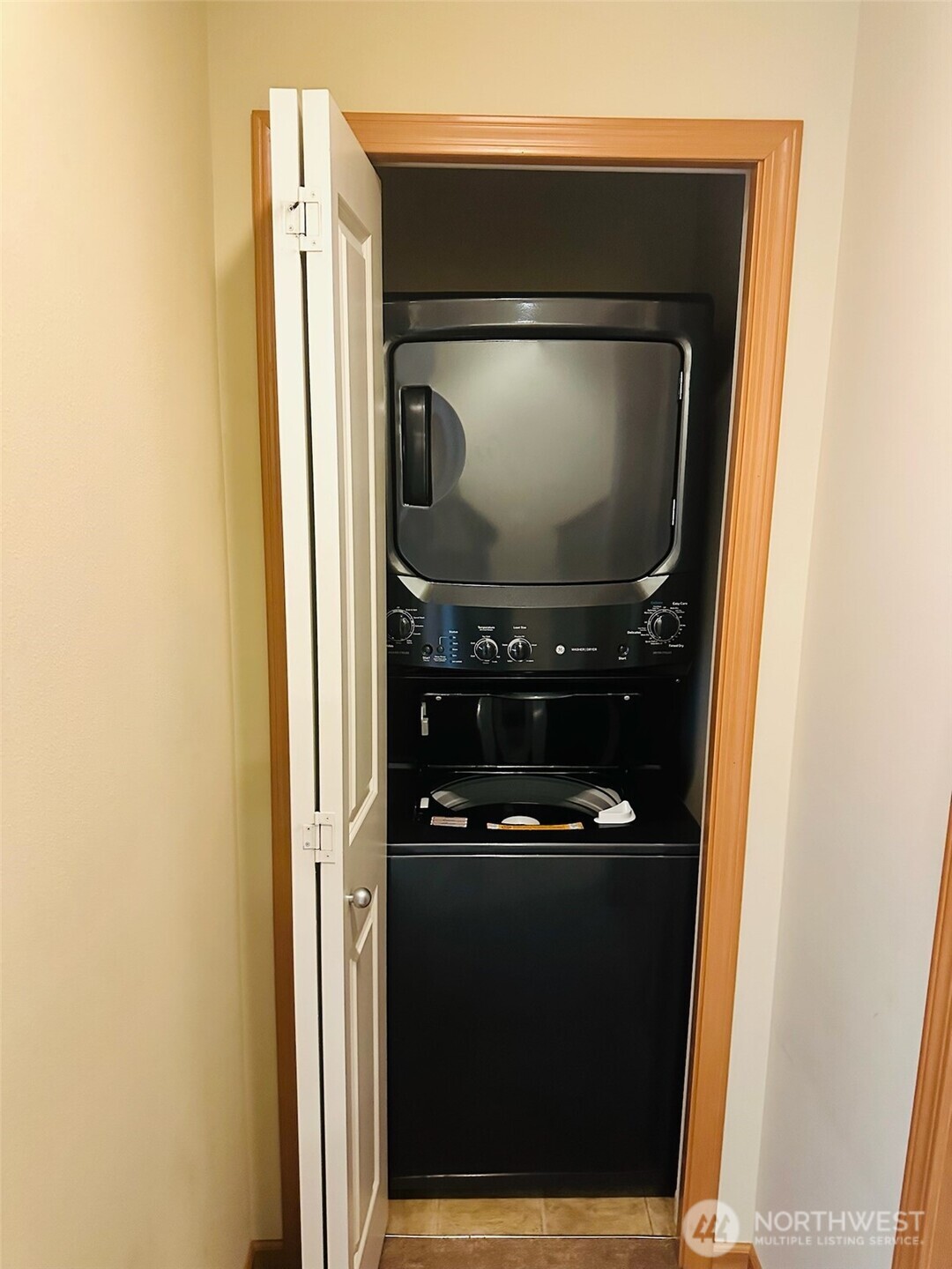 807 5th Place NE, Issaquah, WA 98029