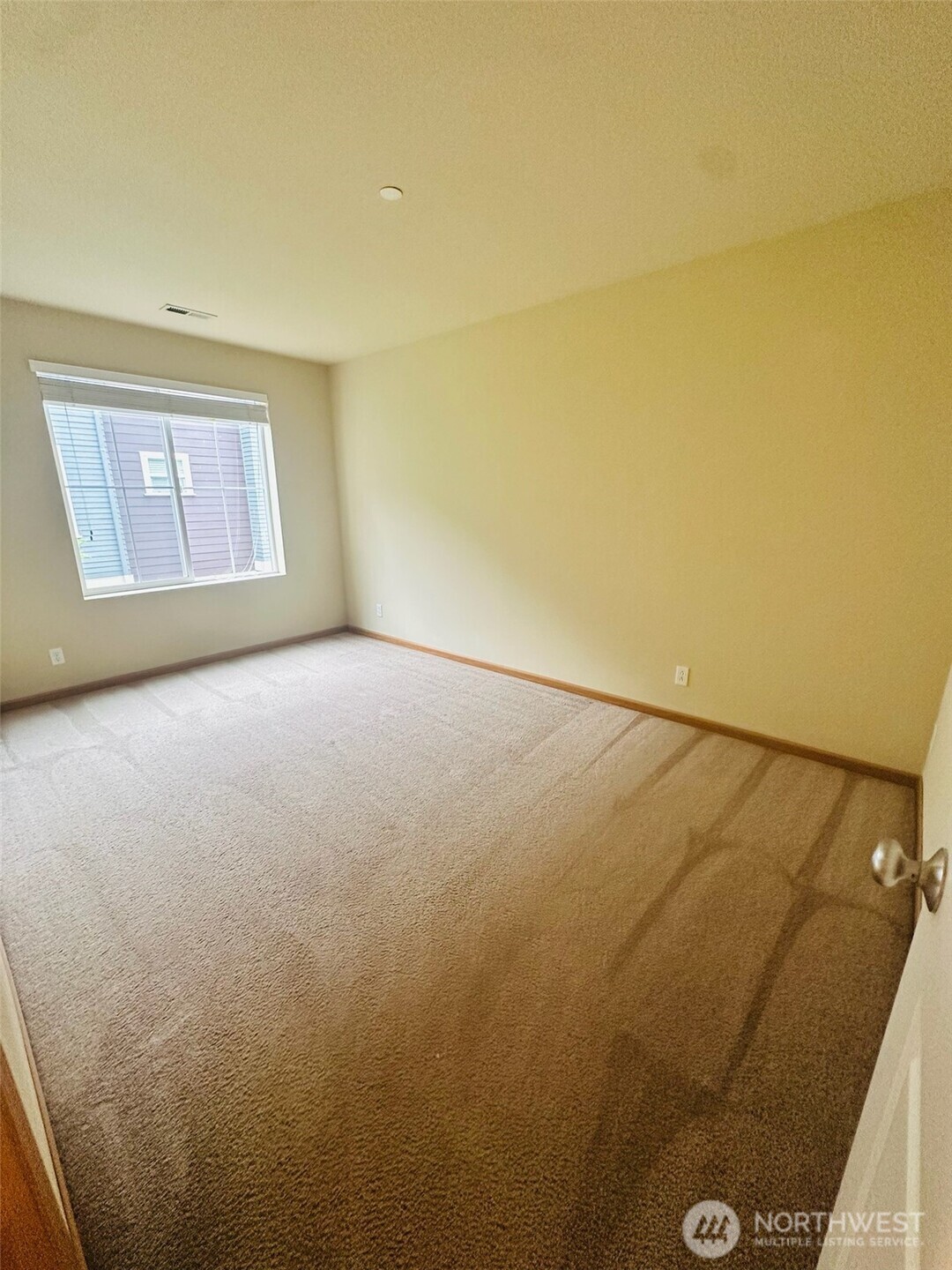 807 5th Place NE, Issaquah, WA 98029