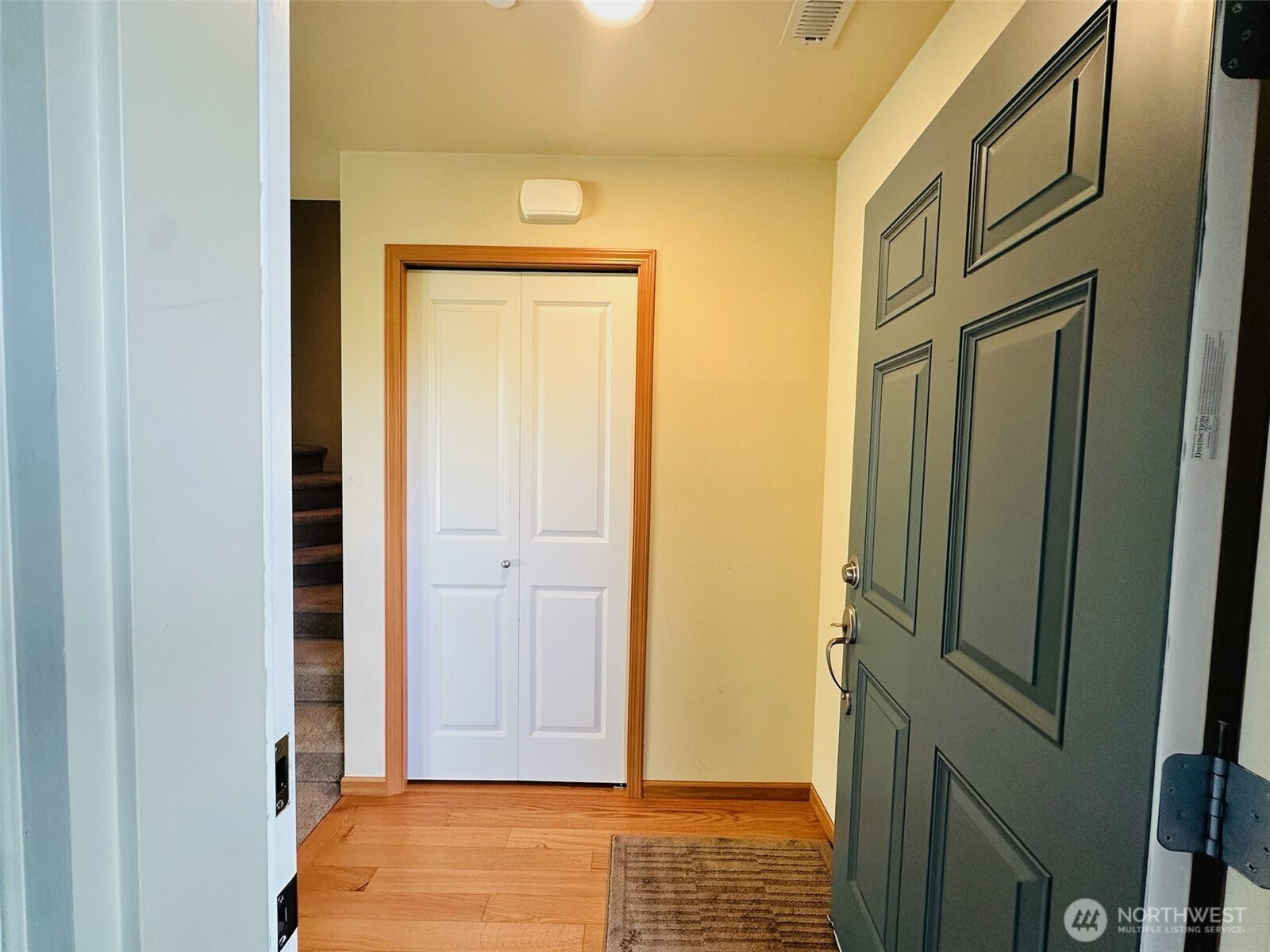 807 5th Place NE, Issaquah, WA 98029