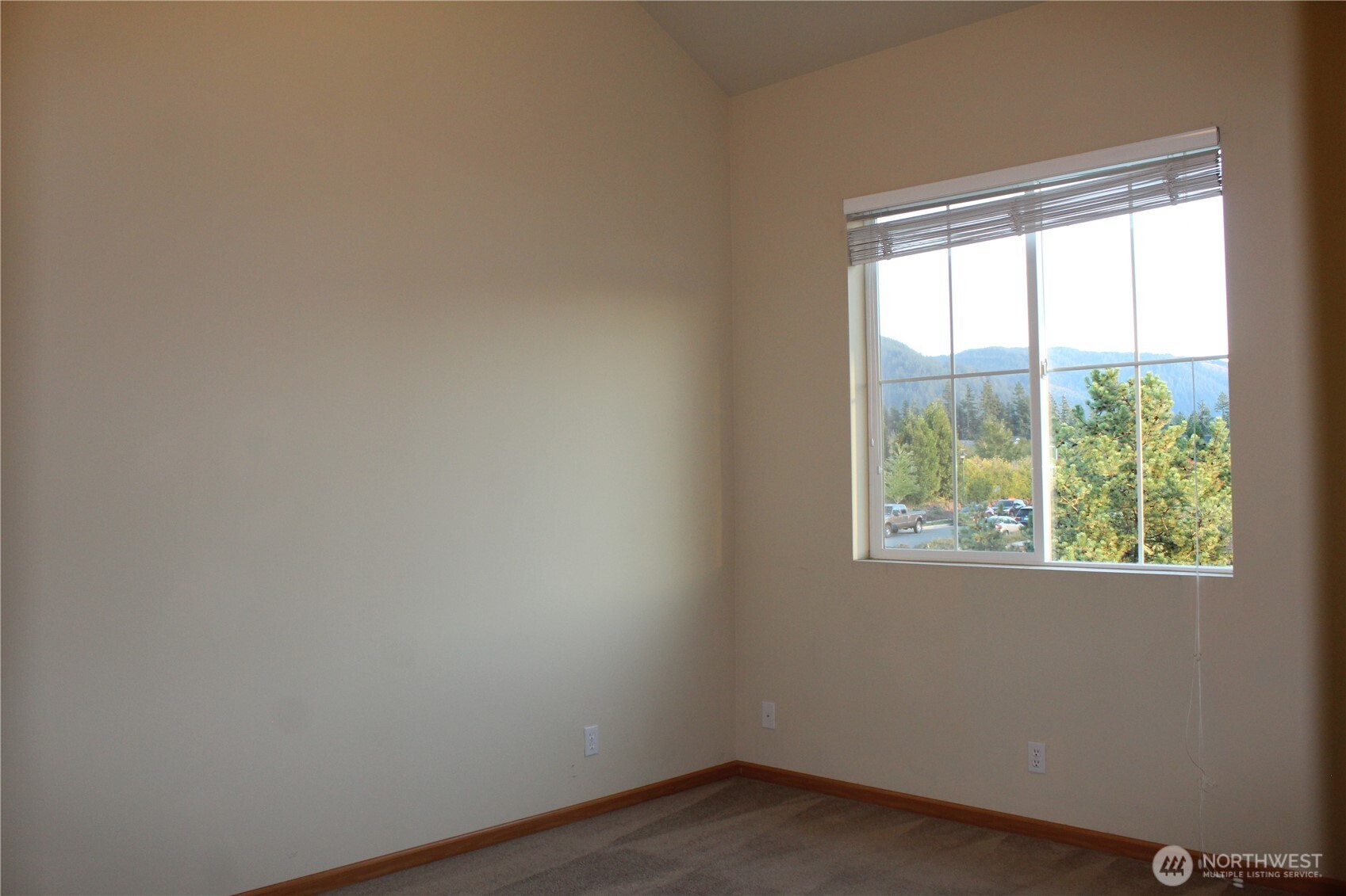 807 5th Place NE, Issaquah, WA 98029