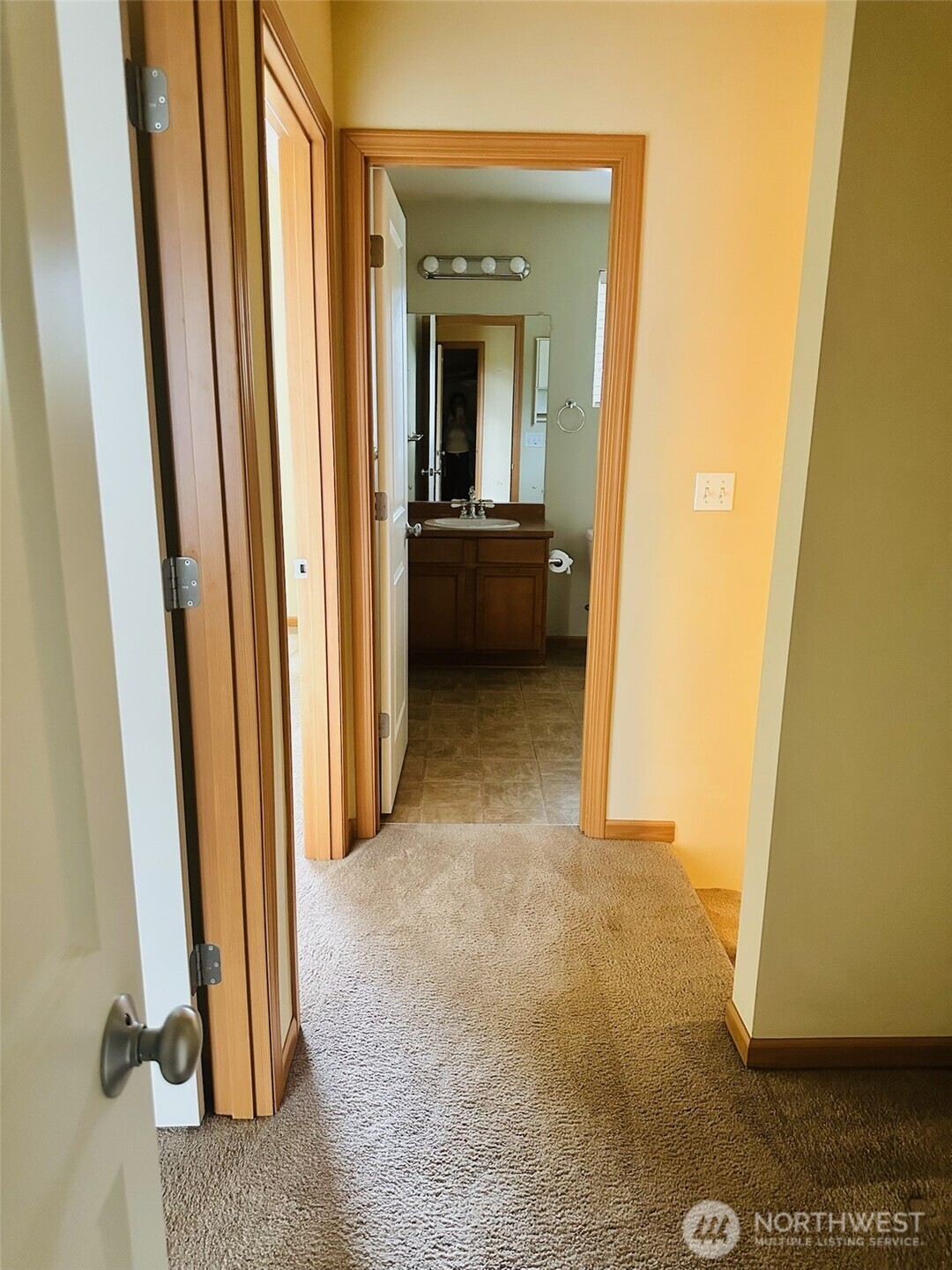 807 5th Place NE, Issaquah, WA 98029