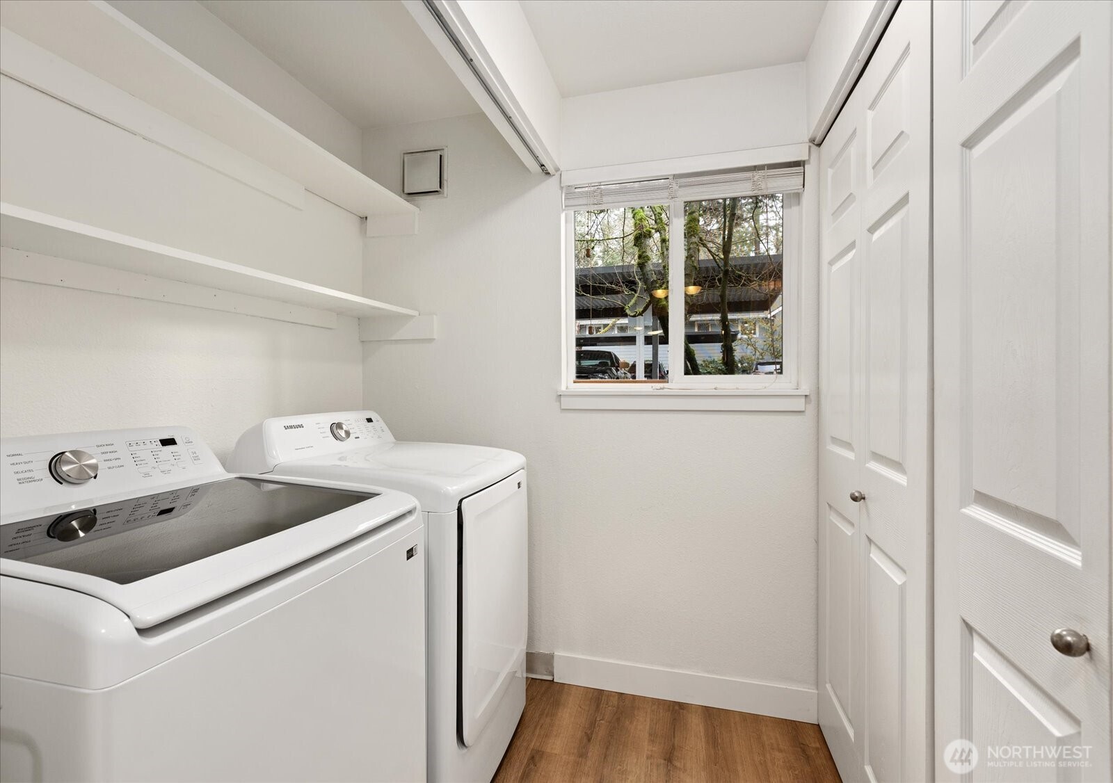 10018 NE 127th Place #B109, Kirkland, WA 98034