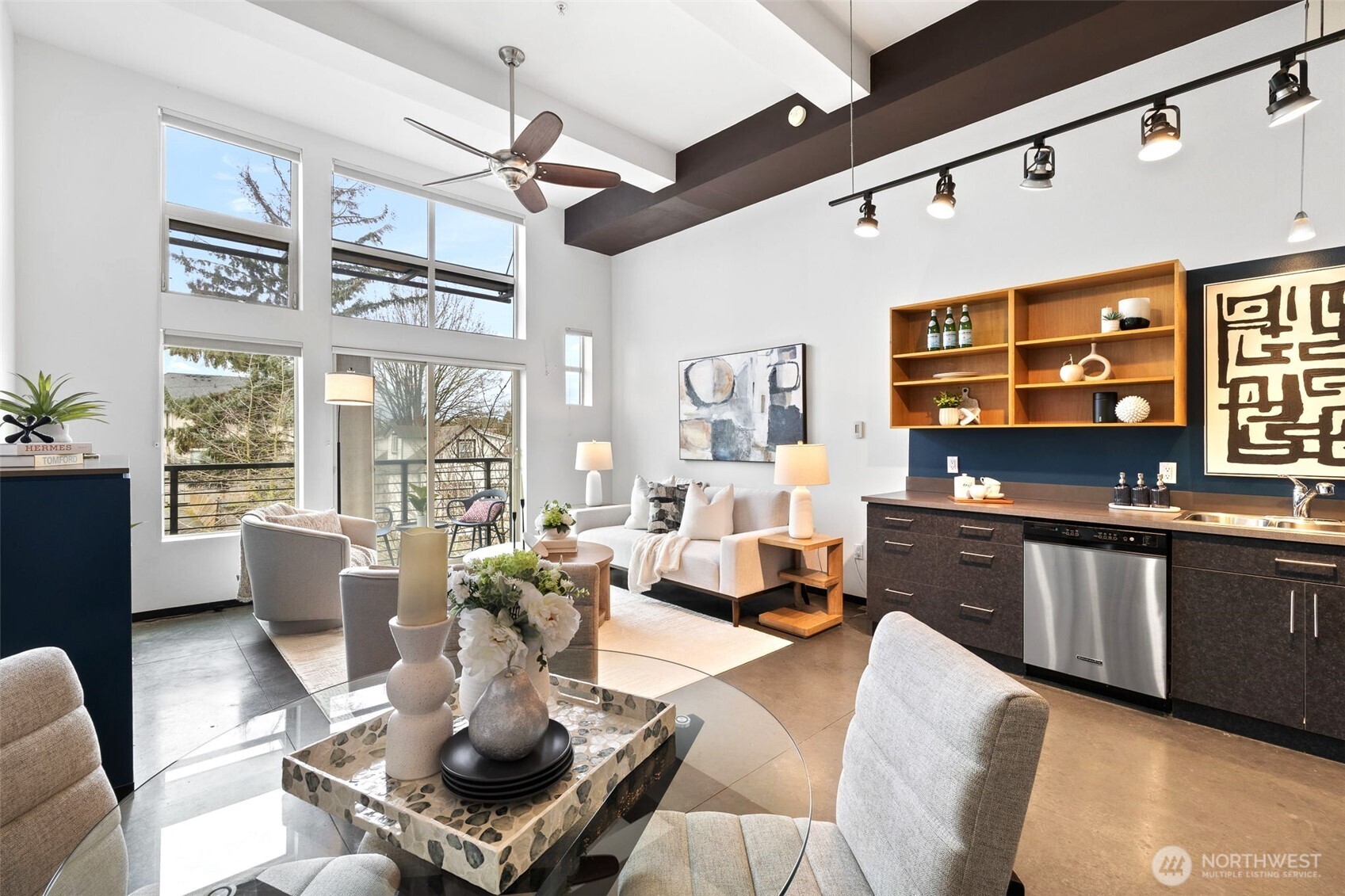 4422 Bagley Avenue N #216, Seattle, WA 98103-7678