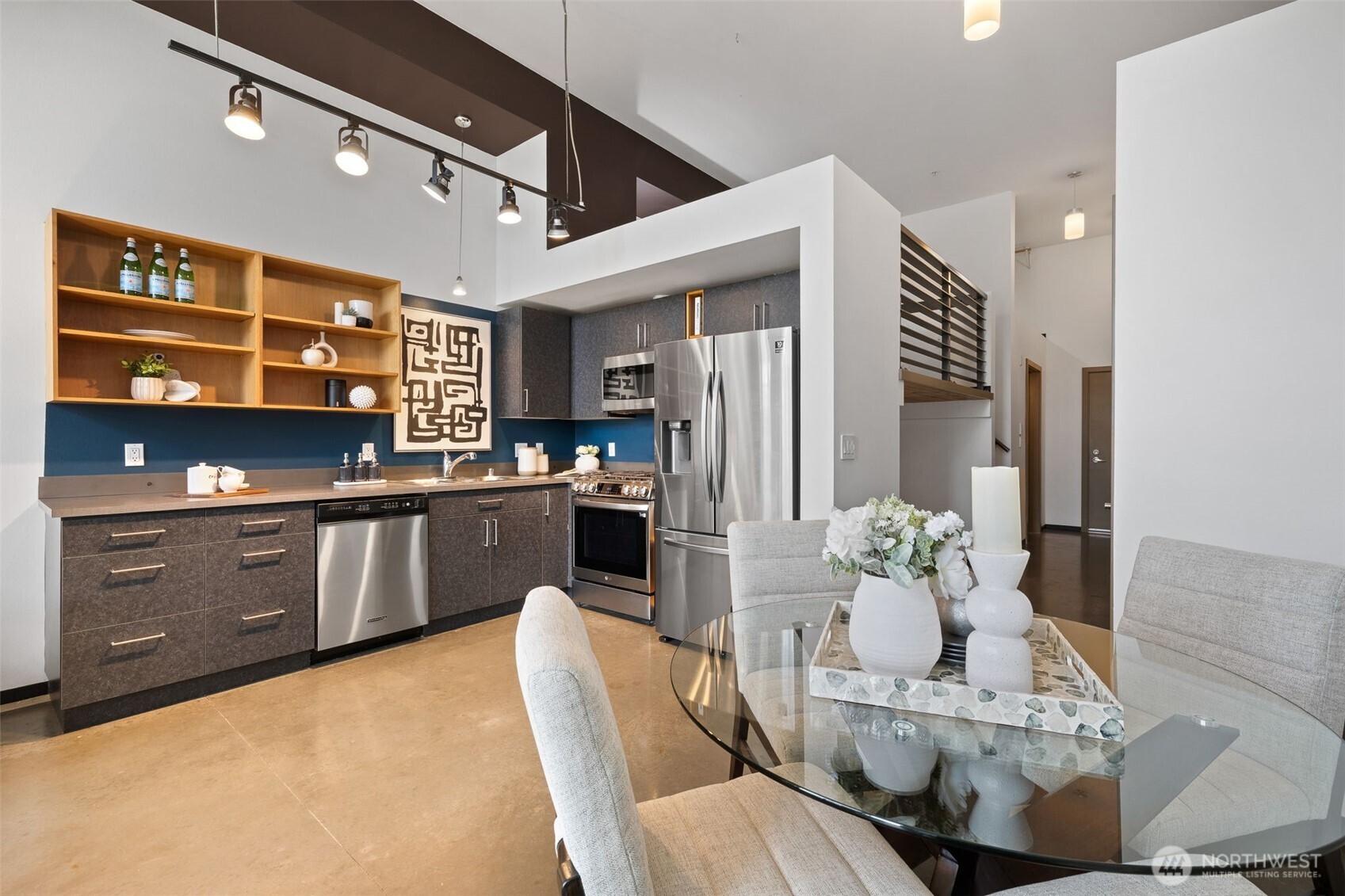 4422 Bagley Avenue N #216, Seattle, WA 98103-7678