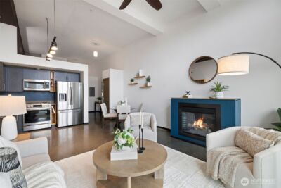 4422 Bagley Avenue N #216, Seattle, WA 98103-7678 - Photo 2