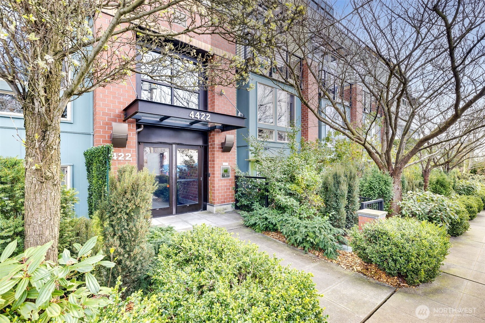4422 Bagley Avenue N #216, Seattle, WA 98103-7678