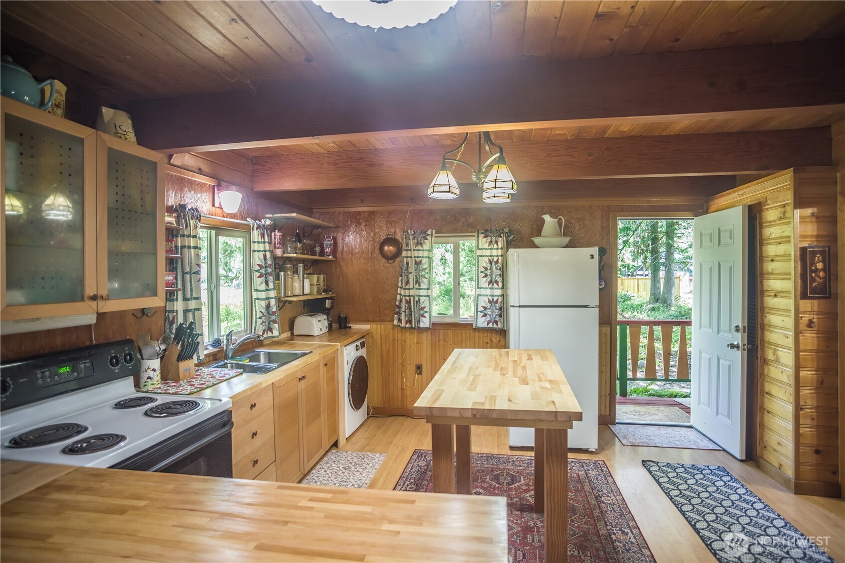 38423 570th Street Ct E, Ashford, WA 98304