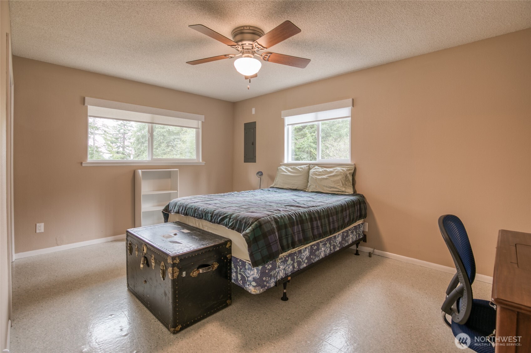 210 Hirschbeck Heights Road , Aberdeen, WA 98520