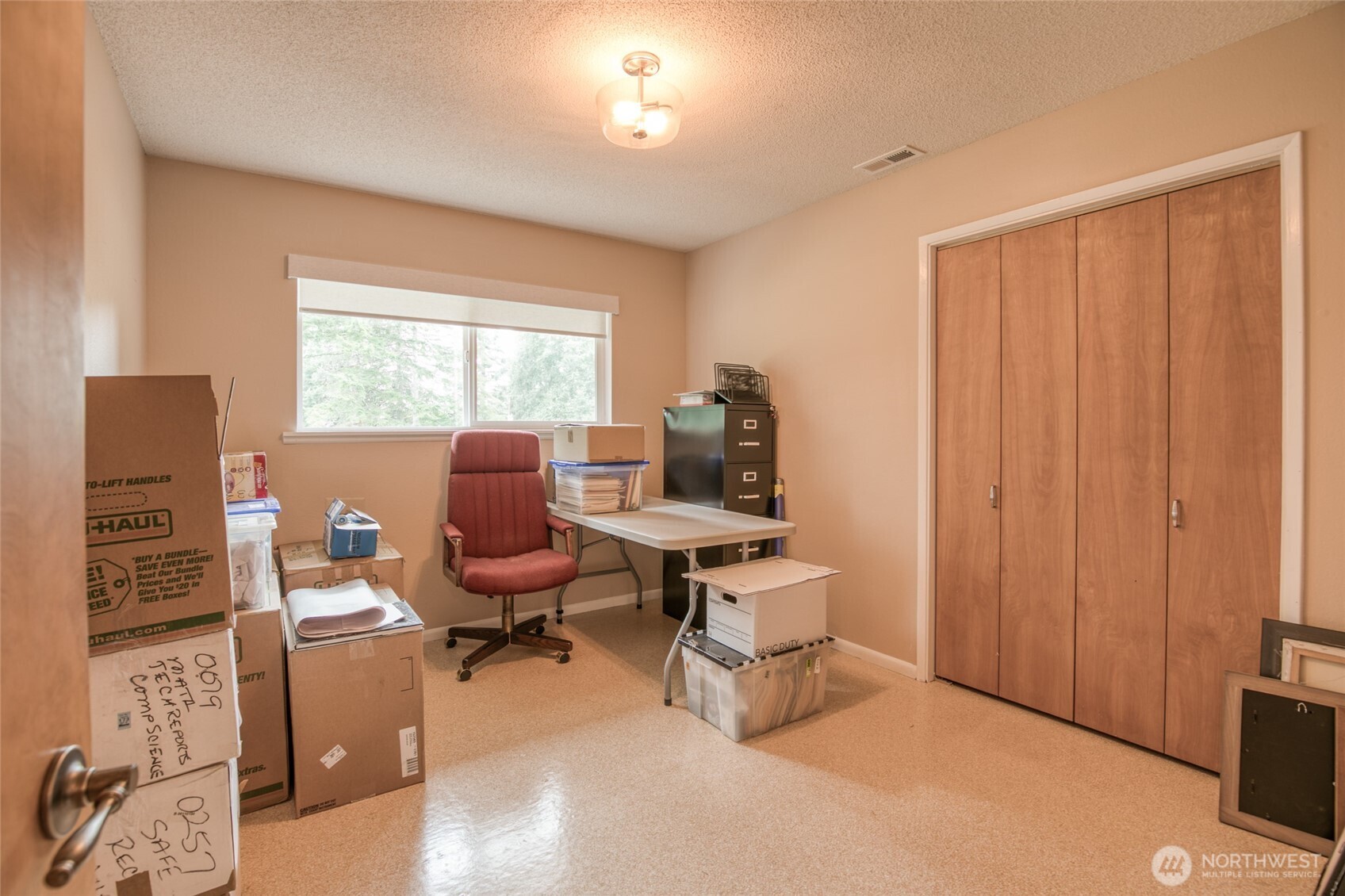 210 Hirschbeck Heights Road , Aberdeen, WA 98520