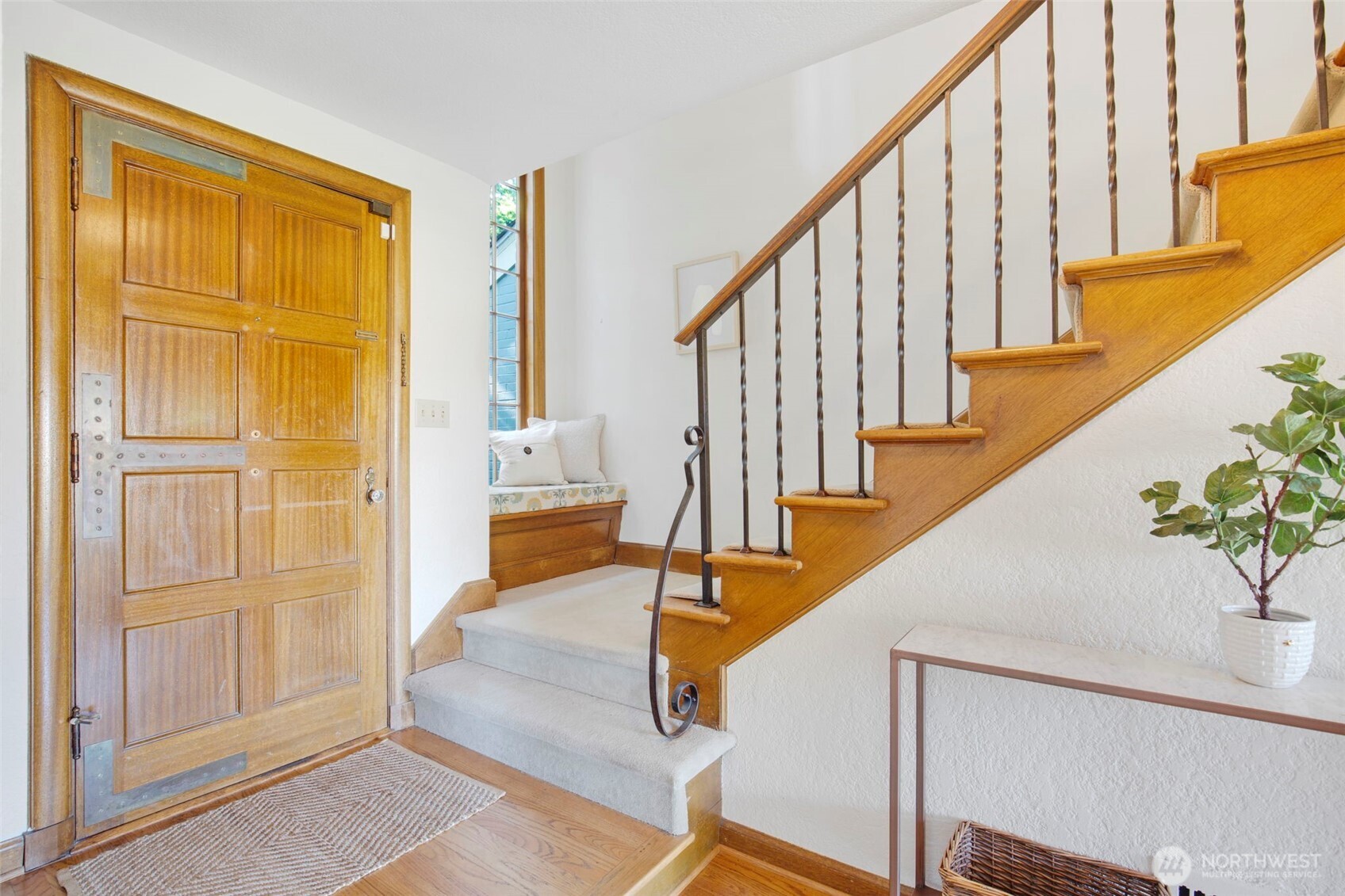 1702 Lake Washington Boulevard , Seattle, WA 98122