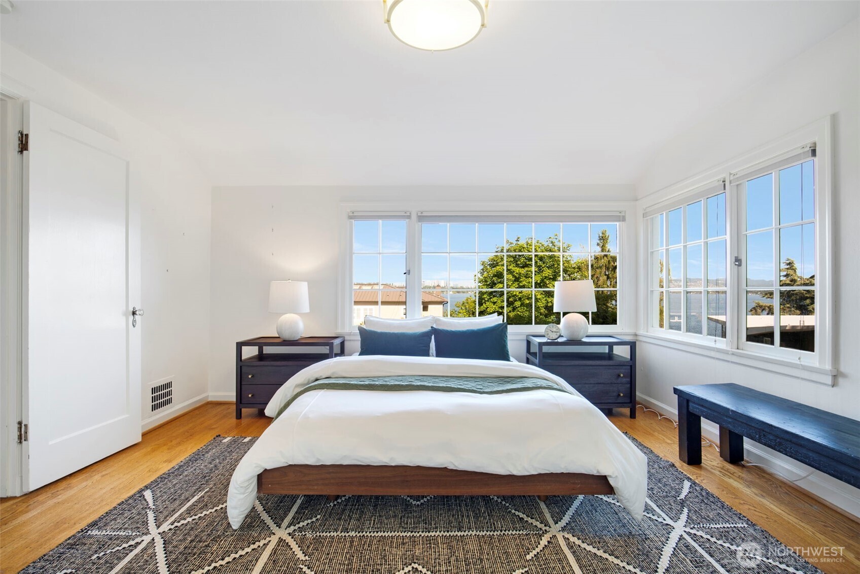 1702 Lake Washington Boulevard , Seattle, WA 98122